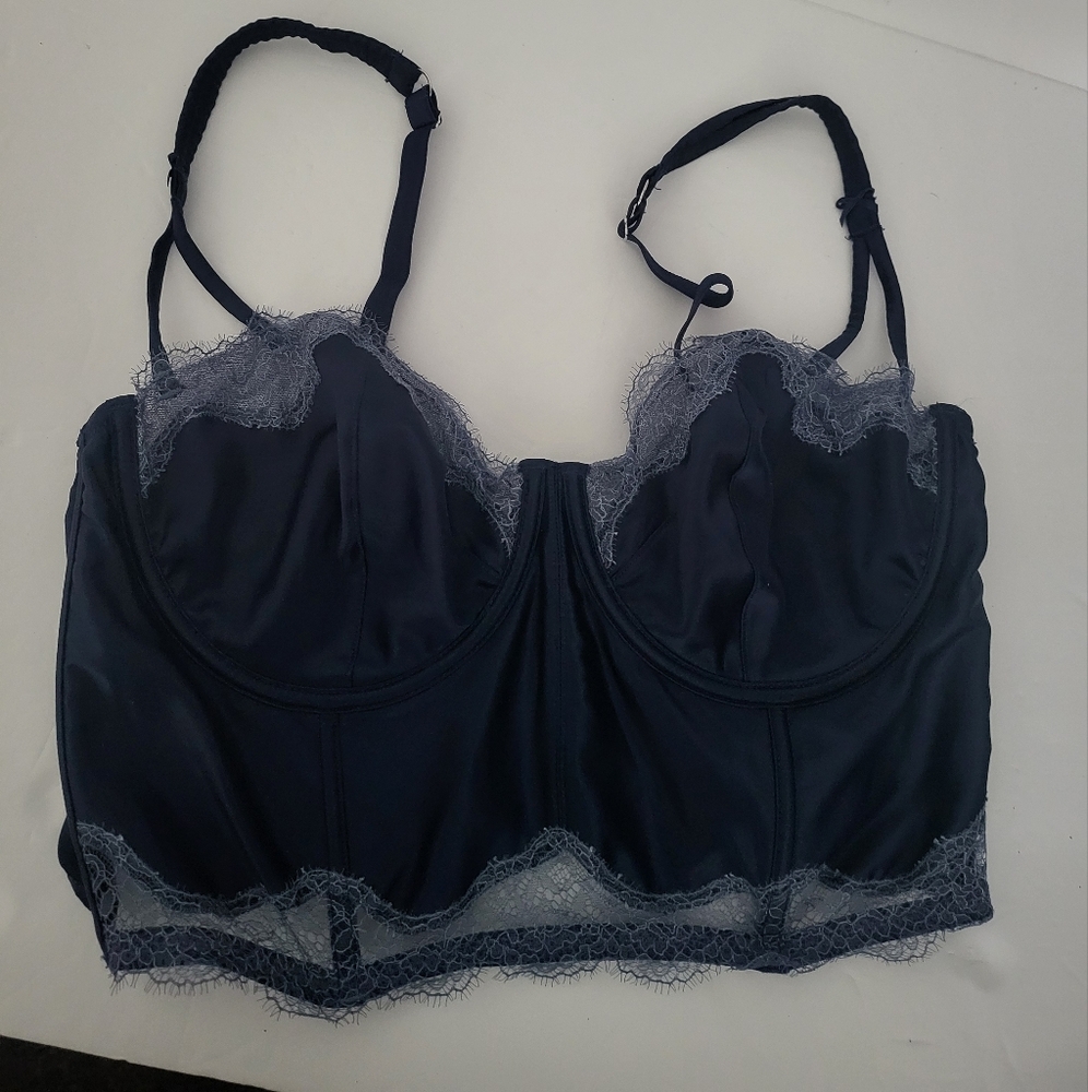 Victoria's secret 38D corset style bra